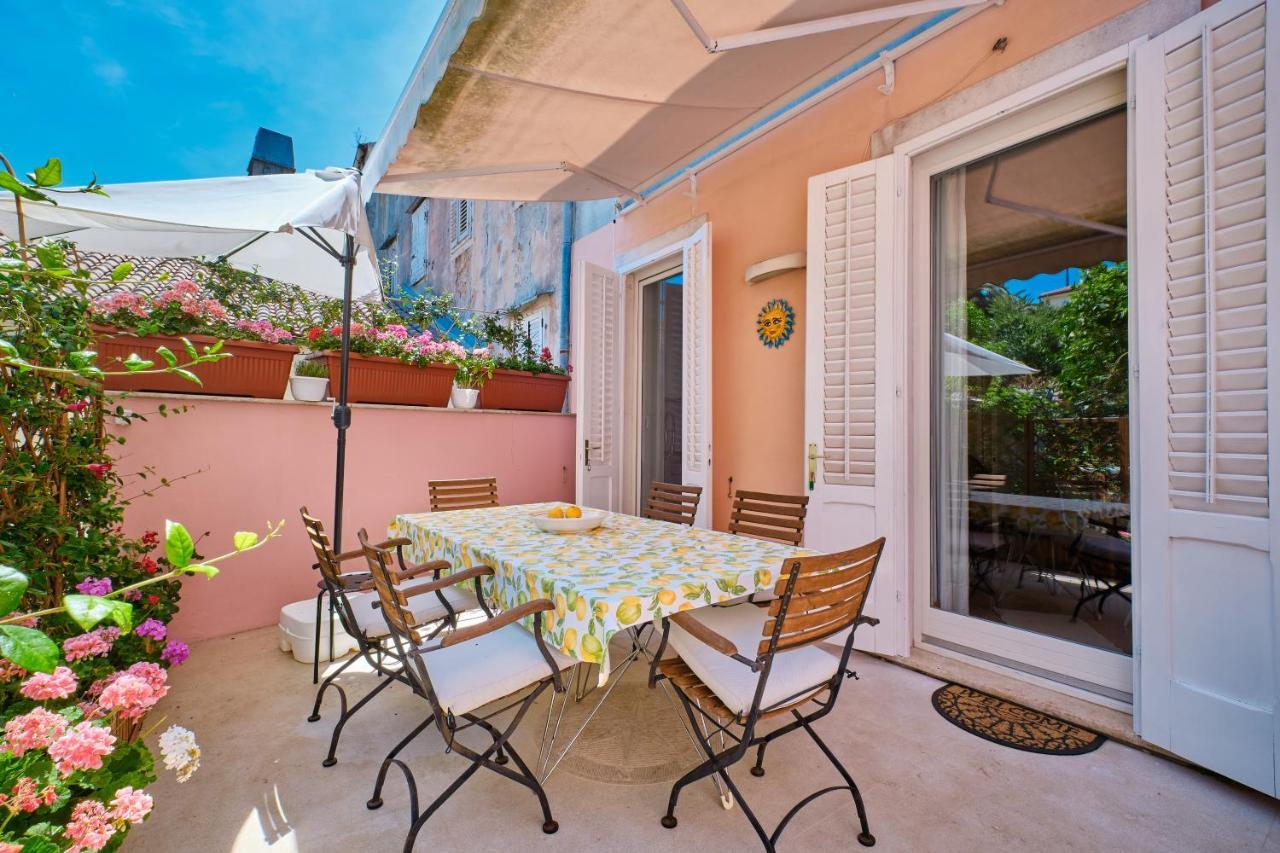 Hotel Vindobona Mali Lošinj Exterior foto