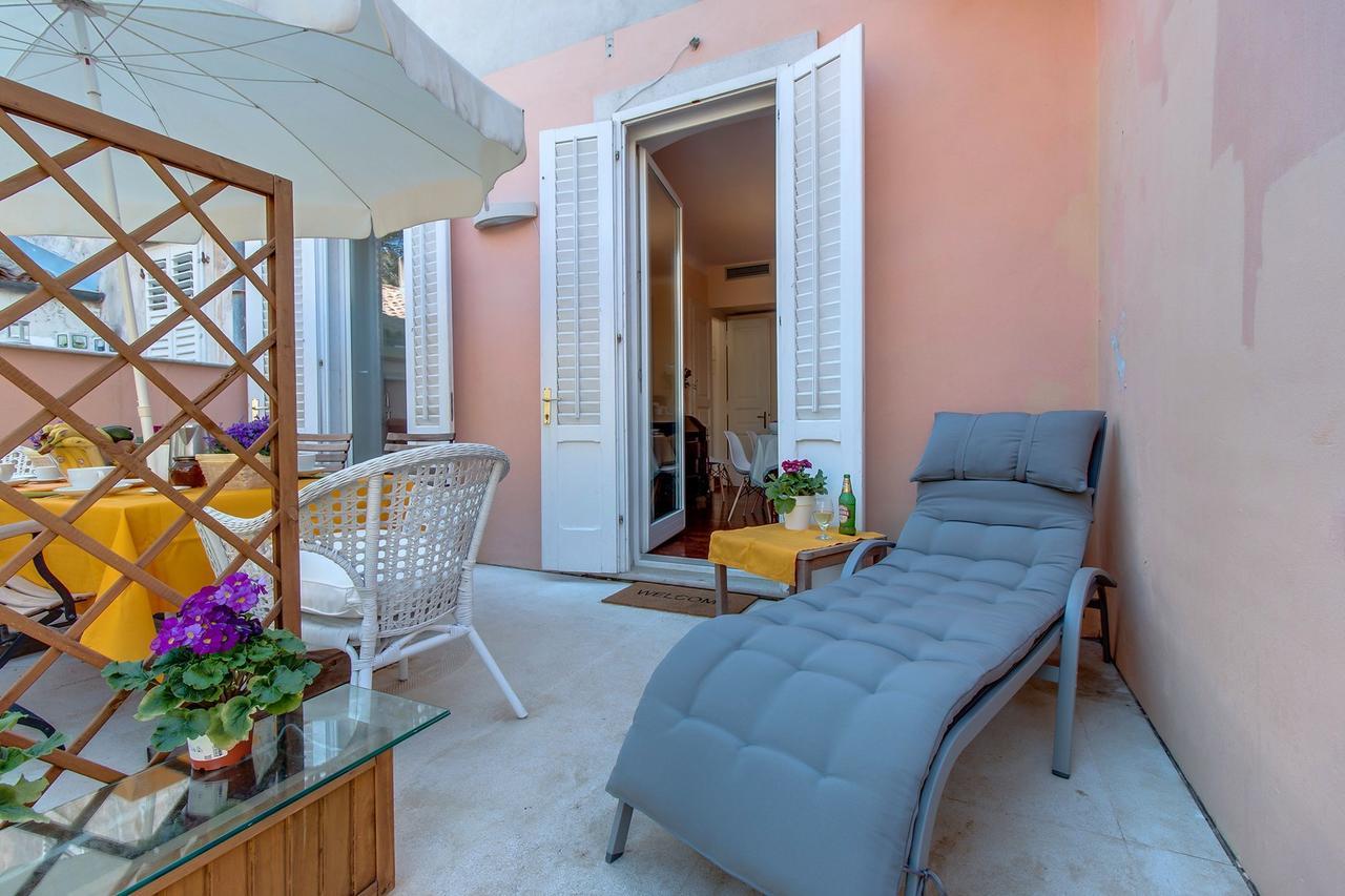 Hotel Vindobona Mali Lošinj Exterior foto