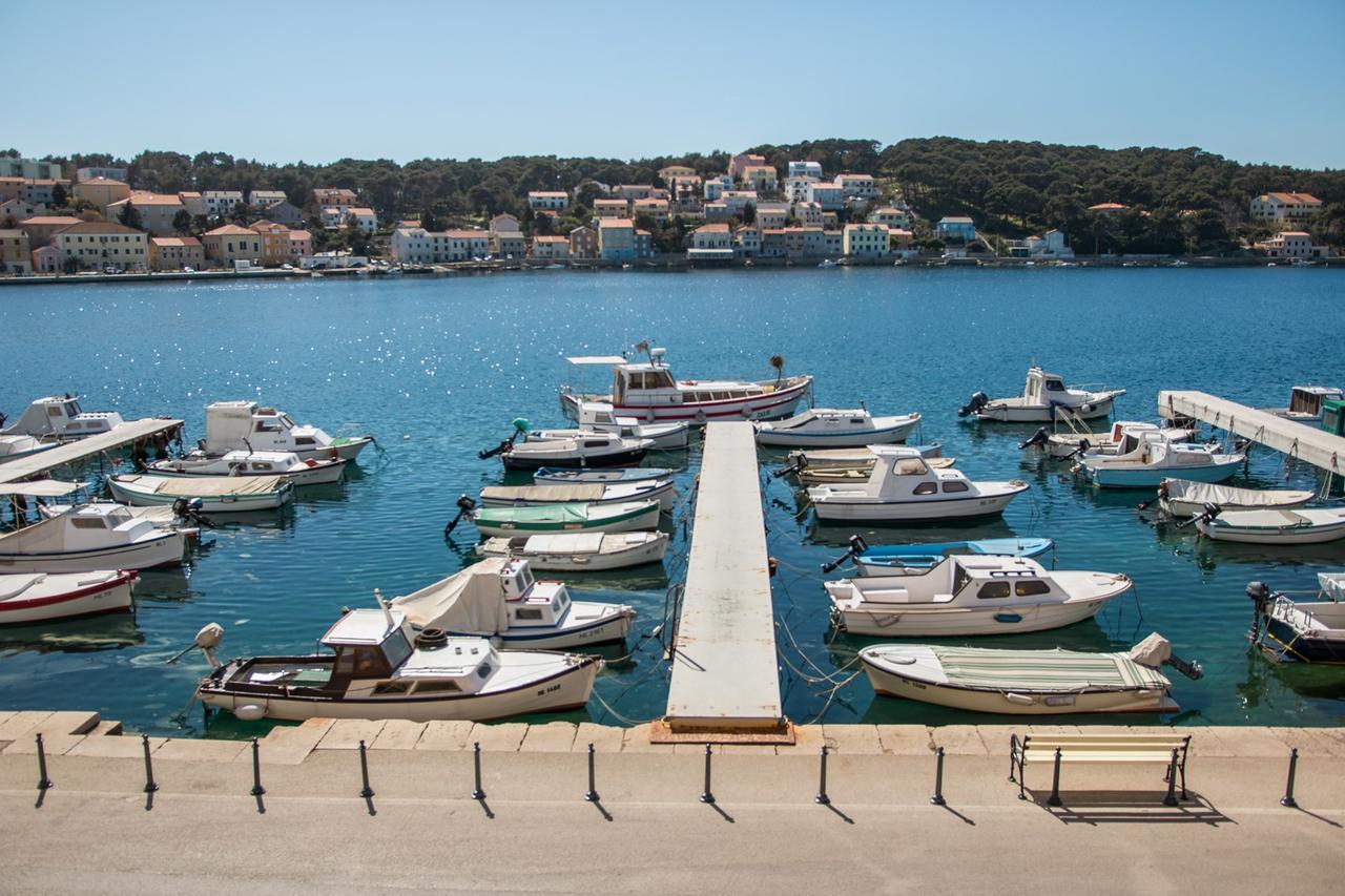 Hotel Vindobona Mali Lošinj Exterior foto